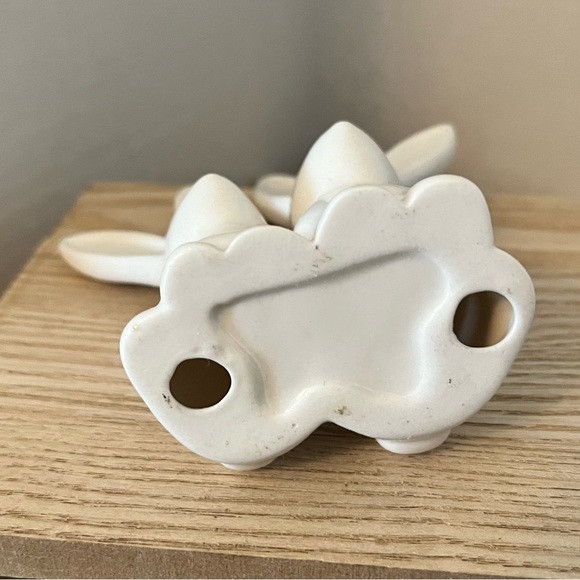 🐰 Urban Outfitters Bunny Rabbit Ring Holder, Figurine - Picture 2 of 4